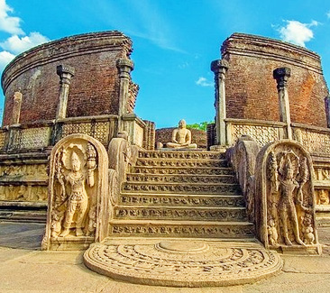 Colombo – Giritale – Anuradhapura – Sigiriya – Polonnaruwa – Kandy – Nuwara Eliya – Negombo

07 nuits / 08 jours

Starting from: $ 890*

Includes :